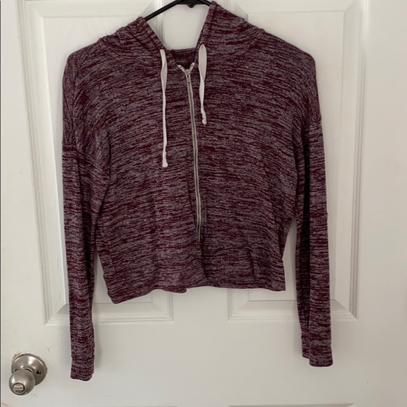Burgundy cropped hoodie🤍 - Picture 1 of 3